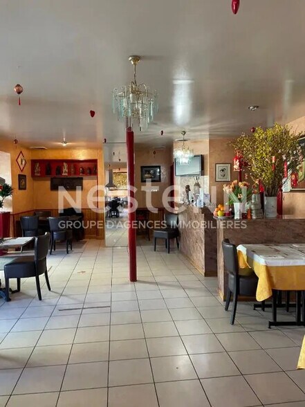 Local commercial dans Mérignac à louer - Photo de l’immeuble – Image 2 sur 2