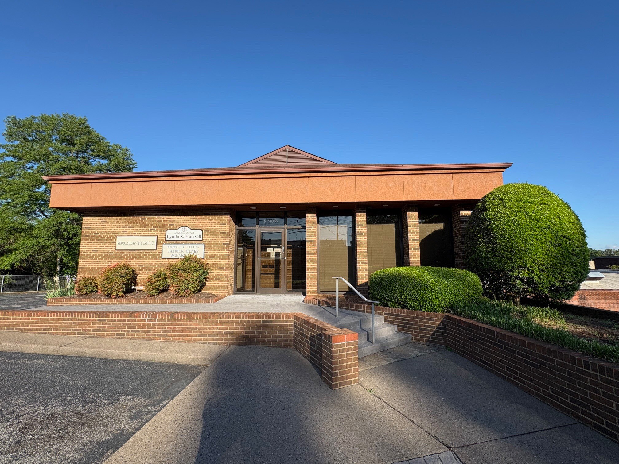 4 Moss St, Martinsville, VA à louer Photo de l’immeuble– Image 1 sur 5