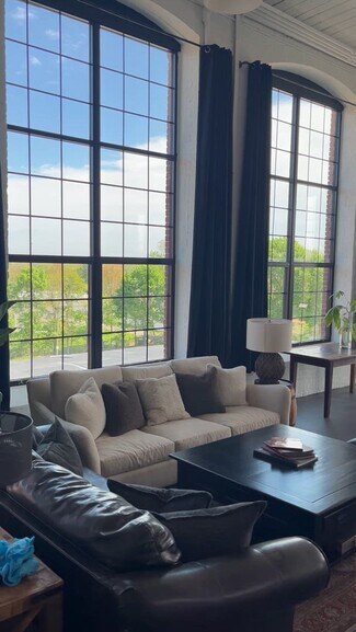 Plus de détails pour 426 Metacom Ave, Warren, RI - Industriel/Logistique à louer