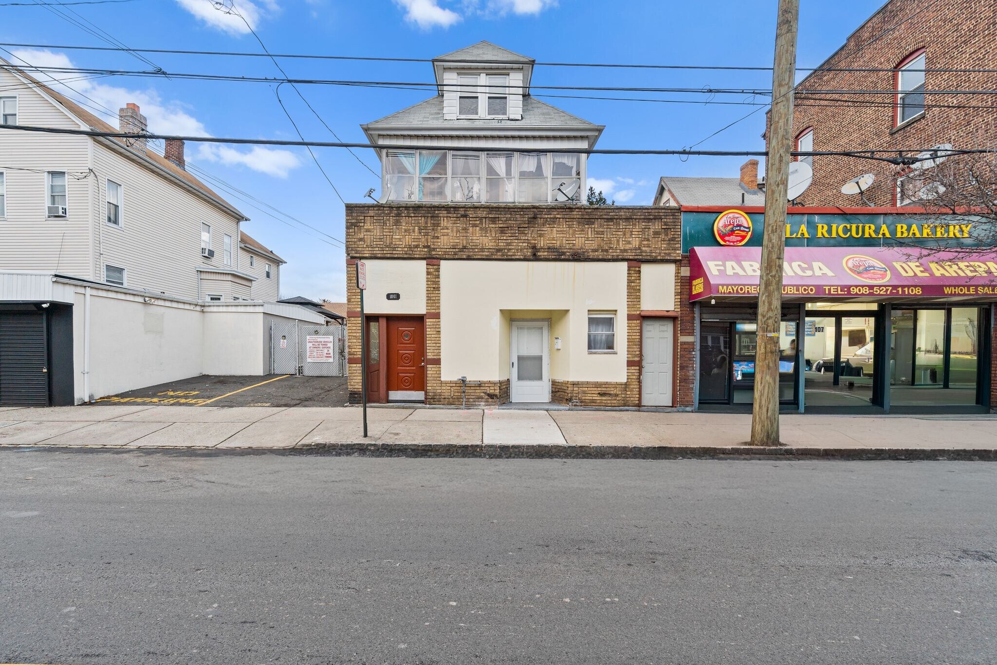 109 Orchard St, Elizabeth, NJ à vendre Photo principale– Image 1 sur 31