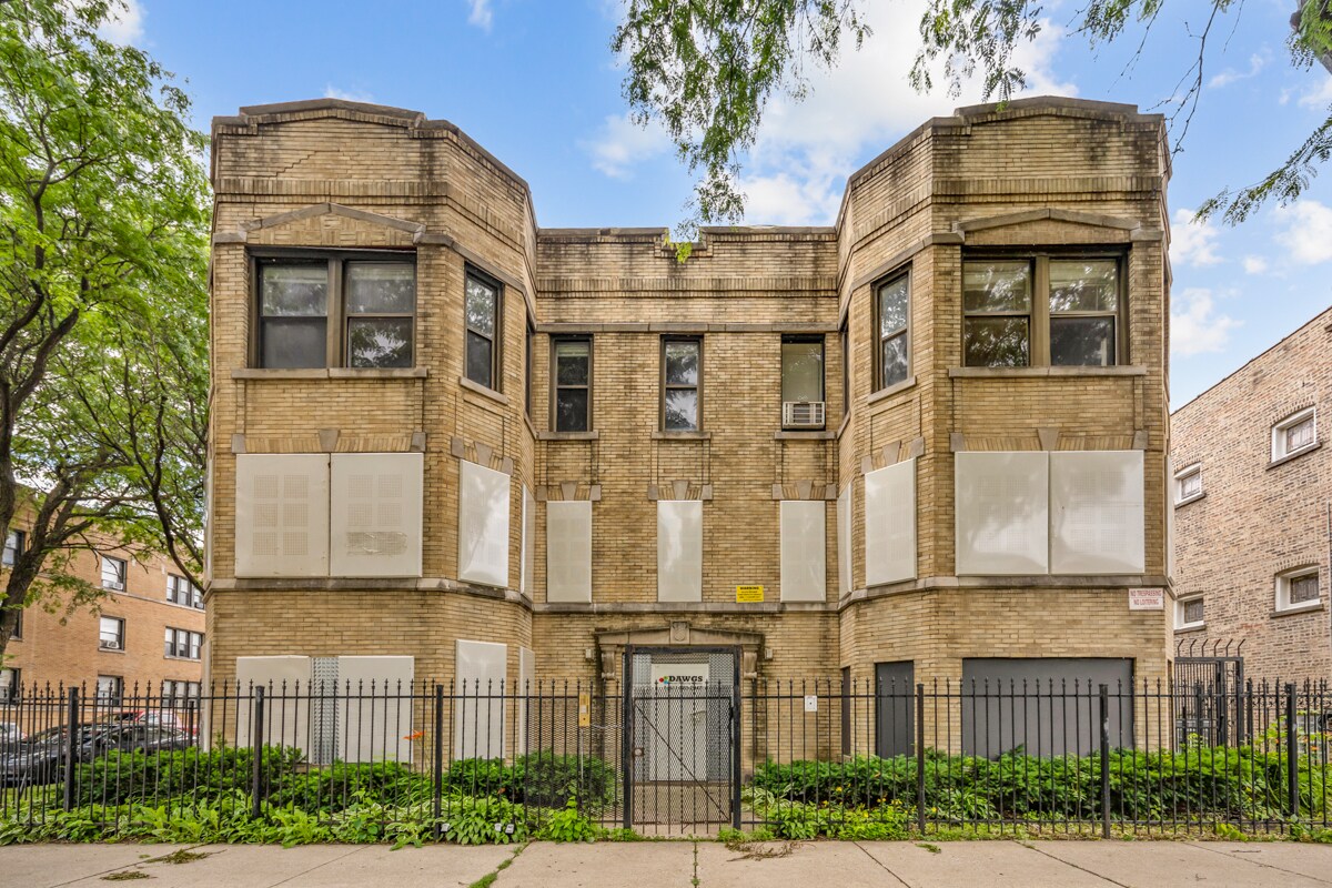5501 W Quincy St, Chicago, IL à vendre Photo de l’immeuble– Image 1 sur 28