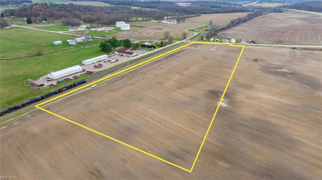 9360 BLACK RUN Rd, Frazeysburg, OH à vendre Photo principale– Image 1 sur 6