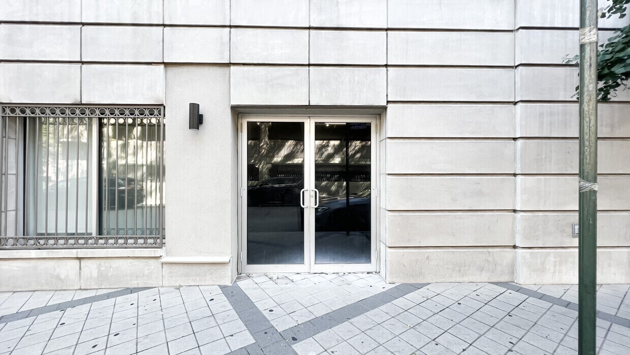 9011 160th St, Jamaica, NY à louer Photo de l’immeuble– Image 1 sur 3