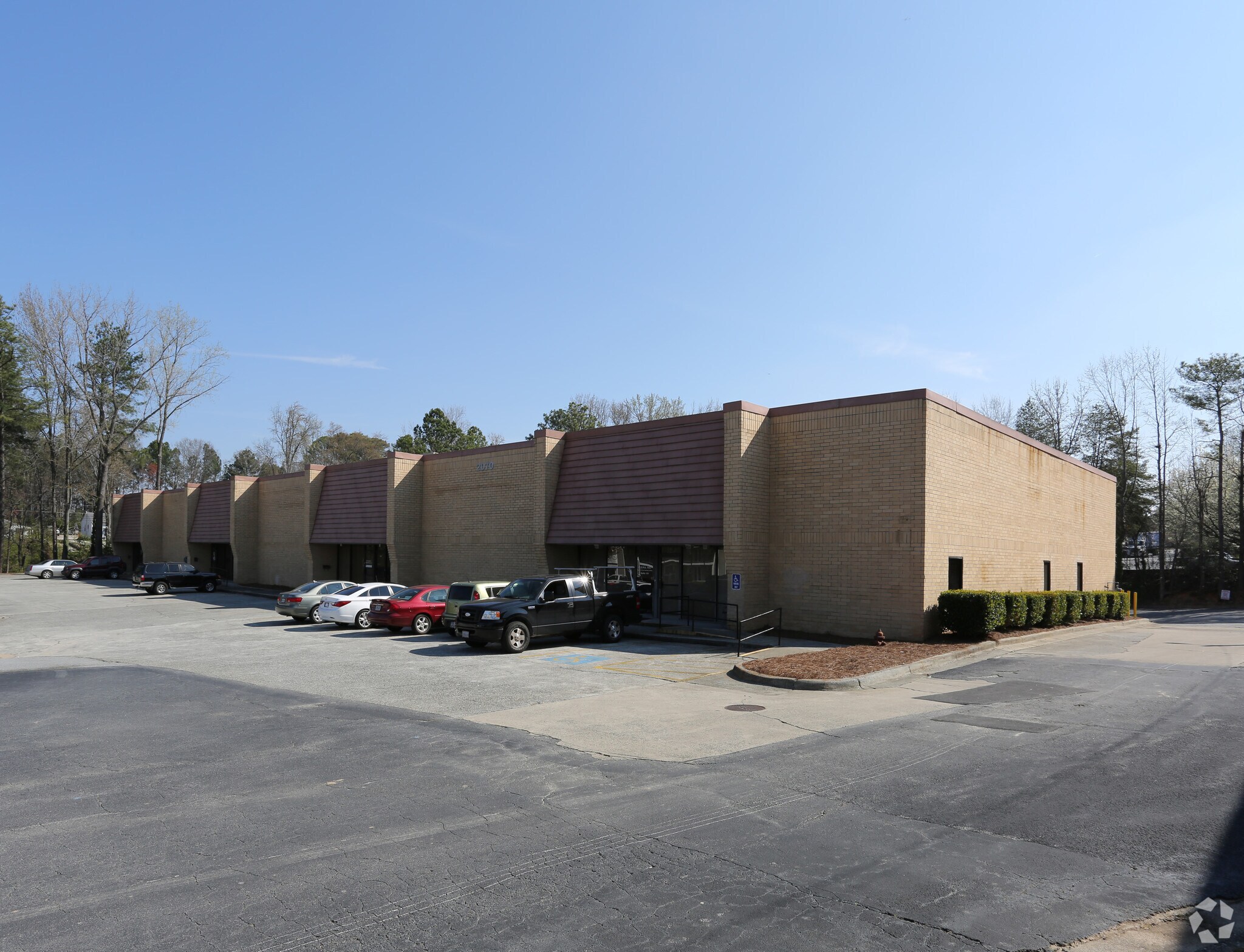 2070 Peachtree Industrial Ct, Atlanta, GA à louer Photo principale– Image 1 sur 4