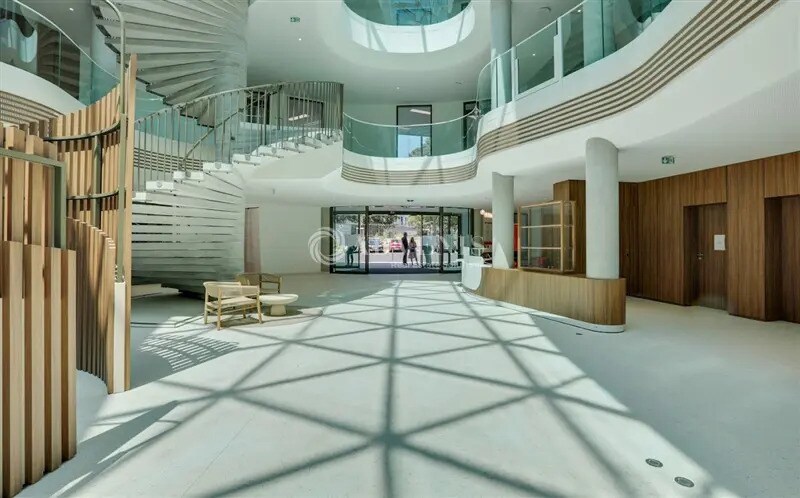 Bureau dans Limonest à louer - Hall d’entrée – Image 3 sur 10