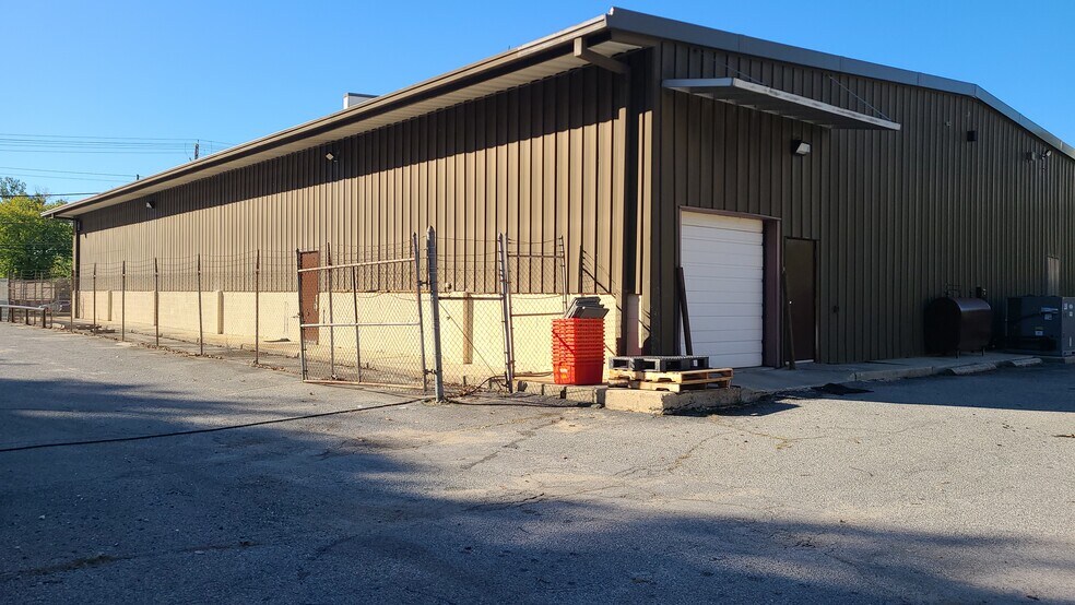 9005 Woodyard Rd, Clinton, MD à vendre - Photo de l’immeuble – Image 3 sur 14