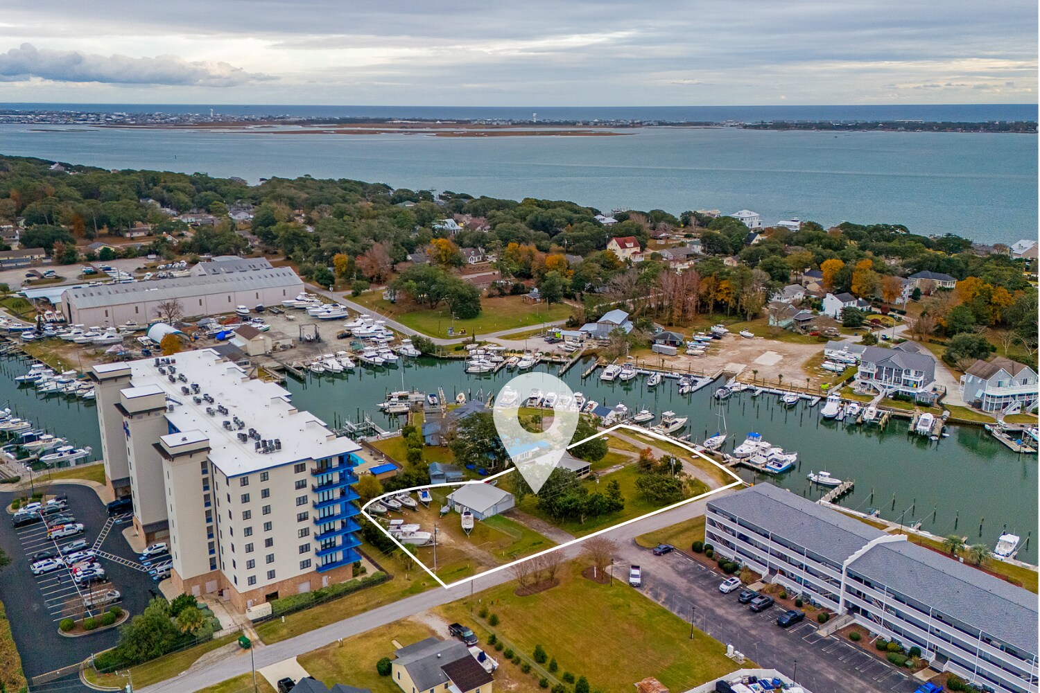113 Lake Ave, Morehead City, NC à vendre Photo principale– Image 1 sur 10