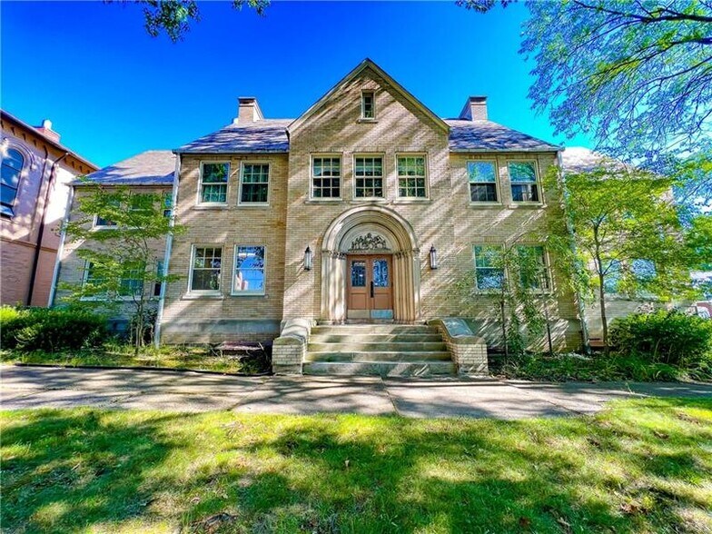 230 E Jefferson St, Butler, PA à vendre - Photo de l’immeuble – Image 2 sur 25