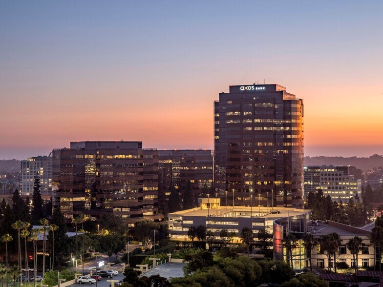 4370 La Jolla Village Dr, San Diego, CA à louer - Aérien – Image 2 sur 27