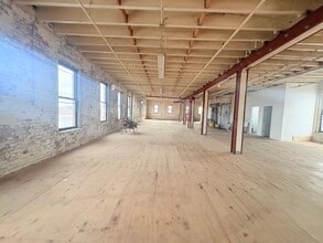 1943 Pitkin Ave, Brooklyn, NY à louer Photo intérieure– Image 2 sur 11