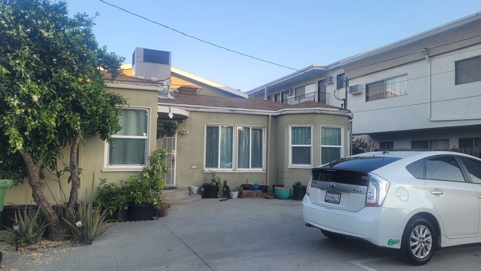 622 San Pascual Ave, Los Angeles, CA à vendre - Photo de l’immeuble – Image 1 sur 6