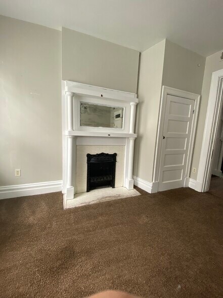1309 E Carson St, Pittsburgh, PA à vendre - Photo intérieure – Image 3 sur 12
