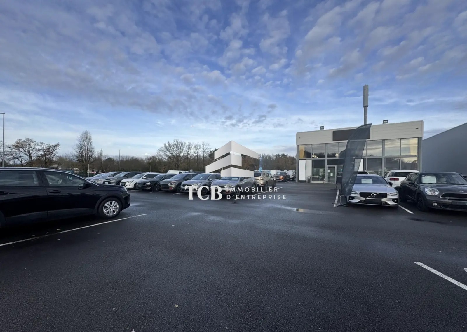 Local d’activités dans Orvault à louer Photo de l’immeuble– Image 1 sur 16