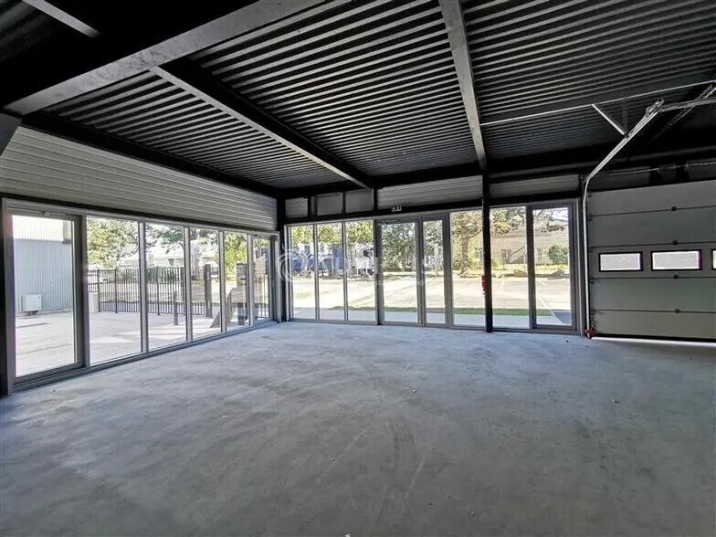 Local d’activités dans Lesquin à louer - Photo intérieure – Image 2 sur 6