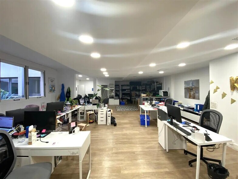 Bureau dans Paris à louer - Photo de l’immeuble – Image 2 sur 9