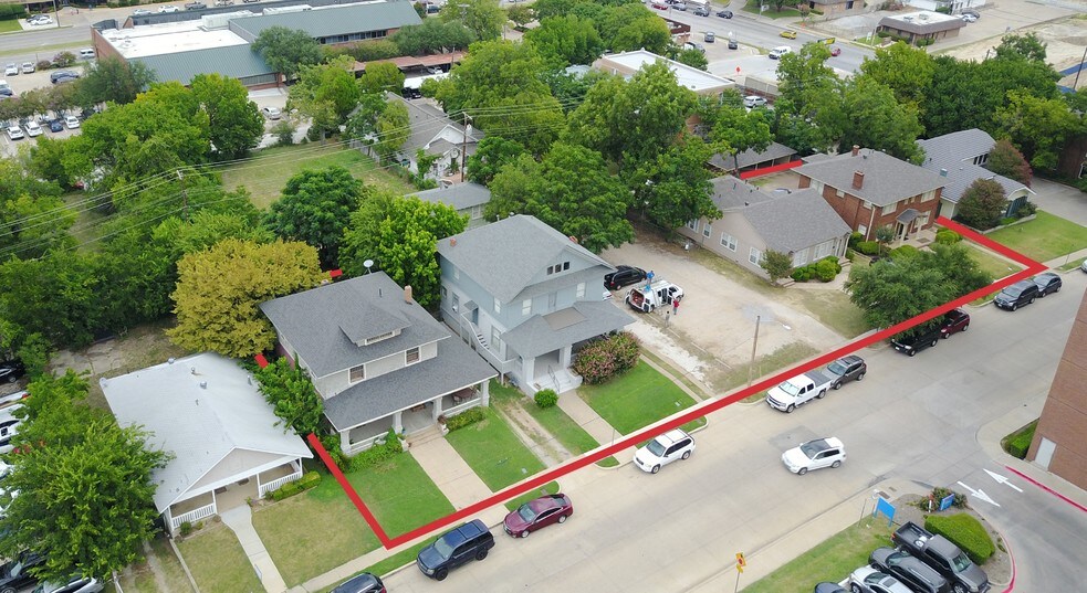 1616-1632 Mistletoe Blvd, Fort Worth, TX à louer - Photo de l’immeuble – Image 1 sur 1