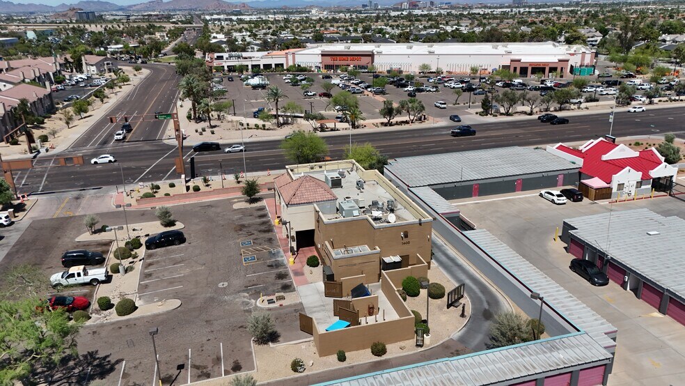 1405 W Baseline Rd, Tempe, AZ à louer - Photo de l’immeuble – Image 2 sur 2