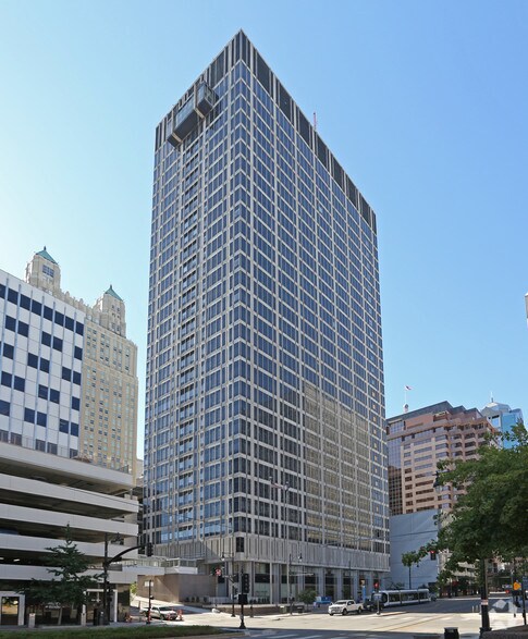 911 Main St, Kansas City, MO à louer - Photo de l’immeuble – Image 2 sur 49