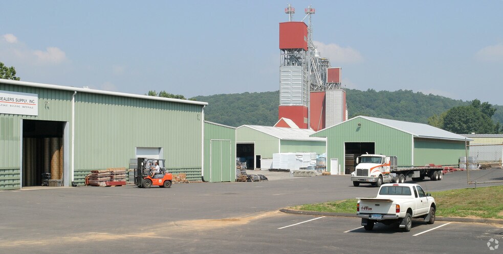 122 Route 32, North Franklin, CT à louer - Photo de l’immeuble – Image 2 sur 3