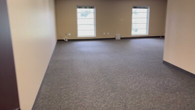 580 Decker Dr, Irving, TX à louer - Vidéo sur l’annonce professionnelle 