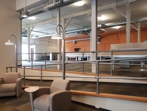 1111 36th St, Seattle, WA à louer Photo intérieure– Image 2 sur 6