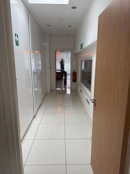 367 Katherine Rd, Londres à louer - Photo de l’immeuble – Image 1 sur 14