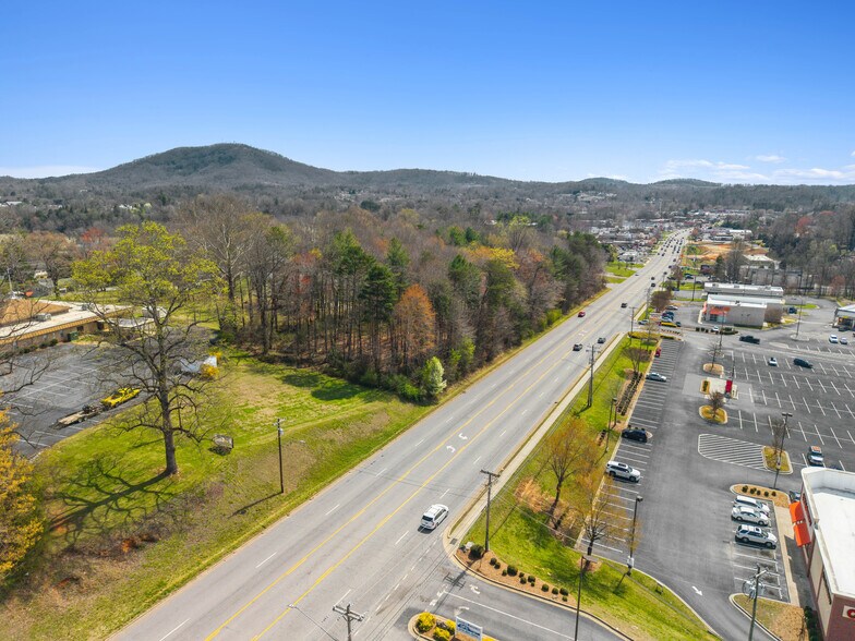 Lot 2 Blowing Rock Blvd, Lenoir, NC à louer - Photo de l’immeuble – Image 3 sur 4