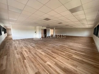 Plus de détails pour Bureau à vendre