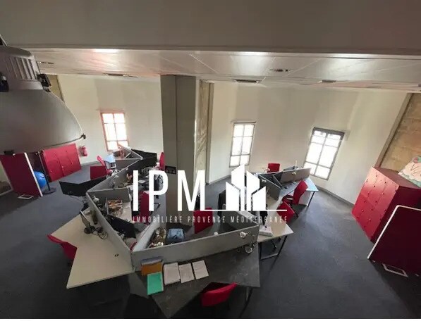 Bureau dans Marseille à louer - Photo de l’immeuble – Image 3 sur 4