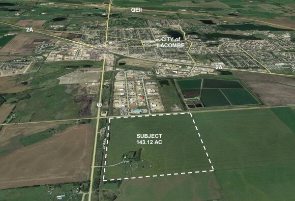 hwy 12 34 St, Lacombe, AB à vendre - Aérien – Image 1 sur 1