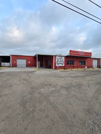 Plus de détails pour 19821 State Highway 16, Von Ormy, TX - Local commercial à vendre