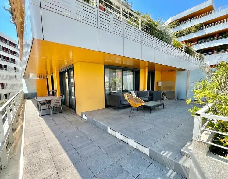 Bureau dans Nice à vendre - Photo de l’immeuble – Image 2 sur 8
