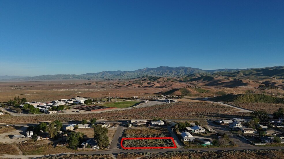 111 Fiester St, Maricopa, CA à vendre - Photo de l’immeuble – Image 2 sur 7
