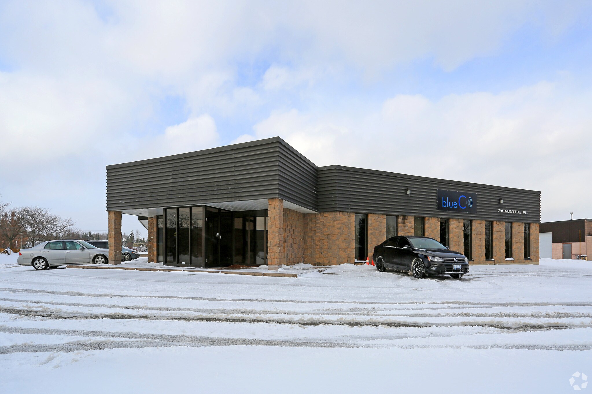 24 Mcintyre Pl, Kitchener, ON à louer Photo principale– Image 1 sur 4