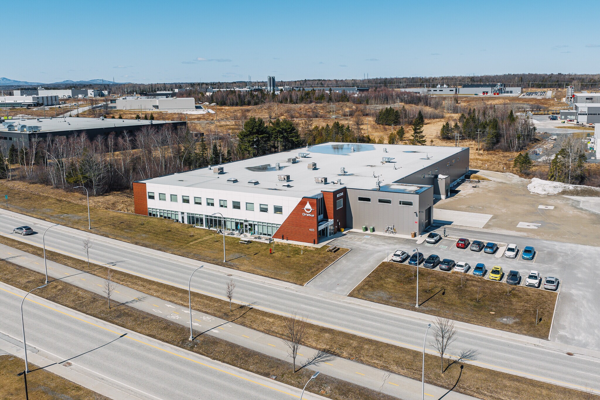4615 Boul De Portland, Sherbrooke, QC à louer Photo principale– Image 1 sur 11