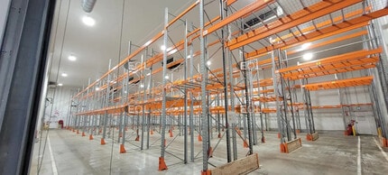 Industriel/Logistique dans Corbas à louer Photo intérieure– Image 2 sur 8