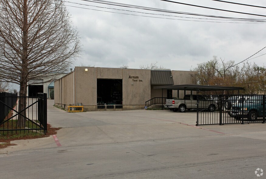 2204 Joe Field Rd, Dallas, TX à vendre - Photo de l’immeuble – Image 2 sur 19