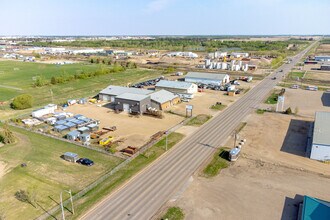 4702 40 Av, Lloydminster, SK à louer Photo de l’immeuble– Image 2 sur 30