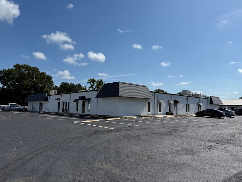 410 W Renfro St, Plant City, FL à louer - Photo de l’immeuble – Image 2 sur 21