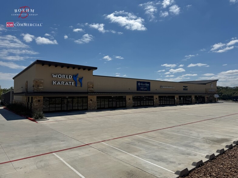 12 Truss Dr, Boerne, TX à vendre - Photo de l’immeuble – Image 2 sur 24