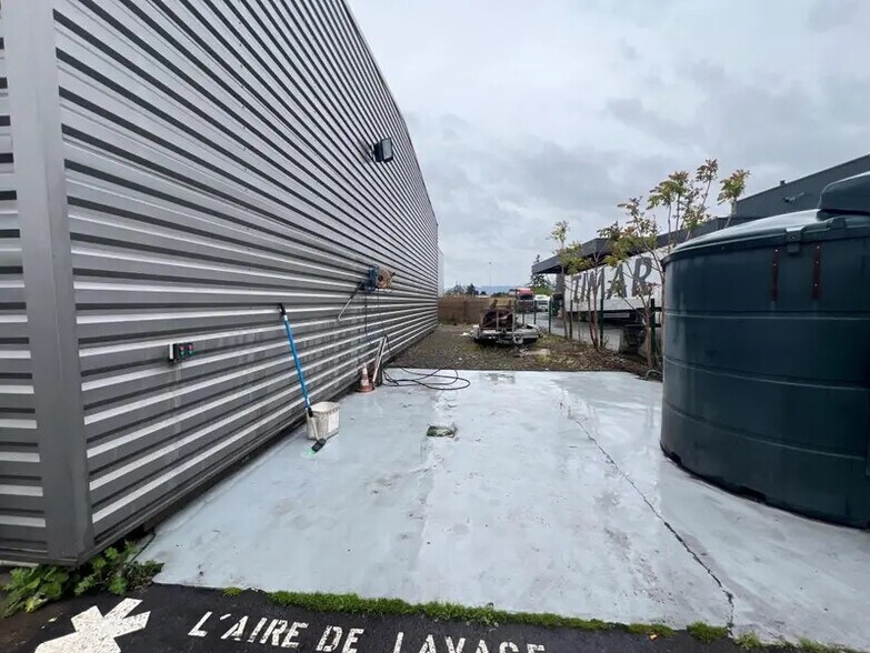 Local d’activités dans Arnas à louer - Photo de l’immeuble – Image 2 sur 6