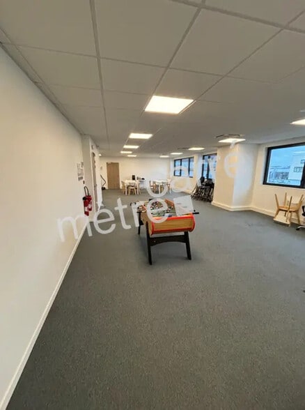 Local d’activités dans Carquefou à louer - Photo de l’immeuble – Image 3 sur 7