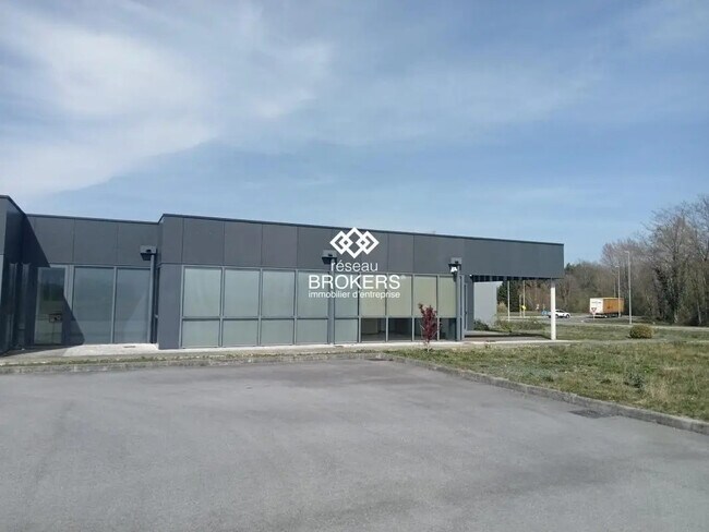 Plus de détails pour Local commercial à louer