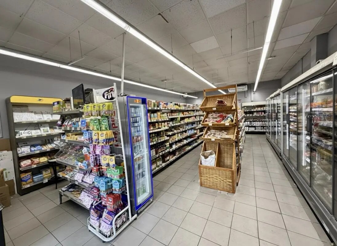 Local commercial dans Toulon à vendre Photo de l’immeuble– Image 1 sur 9