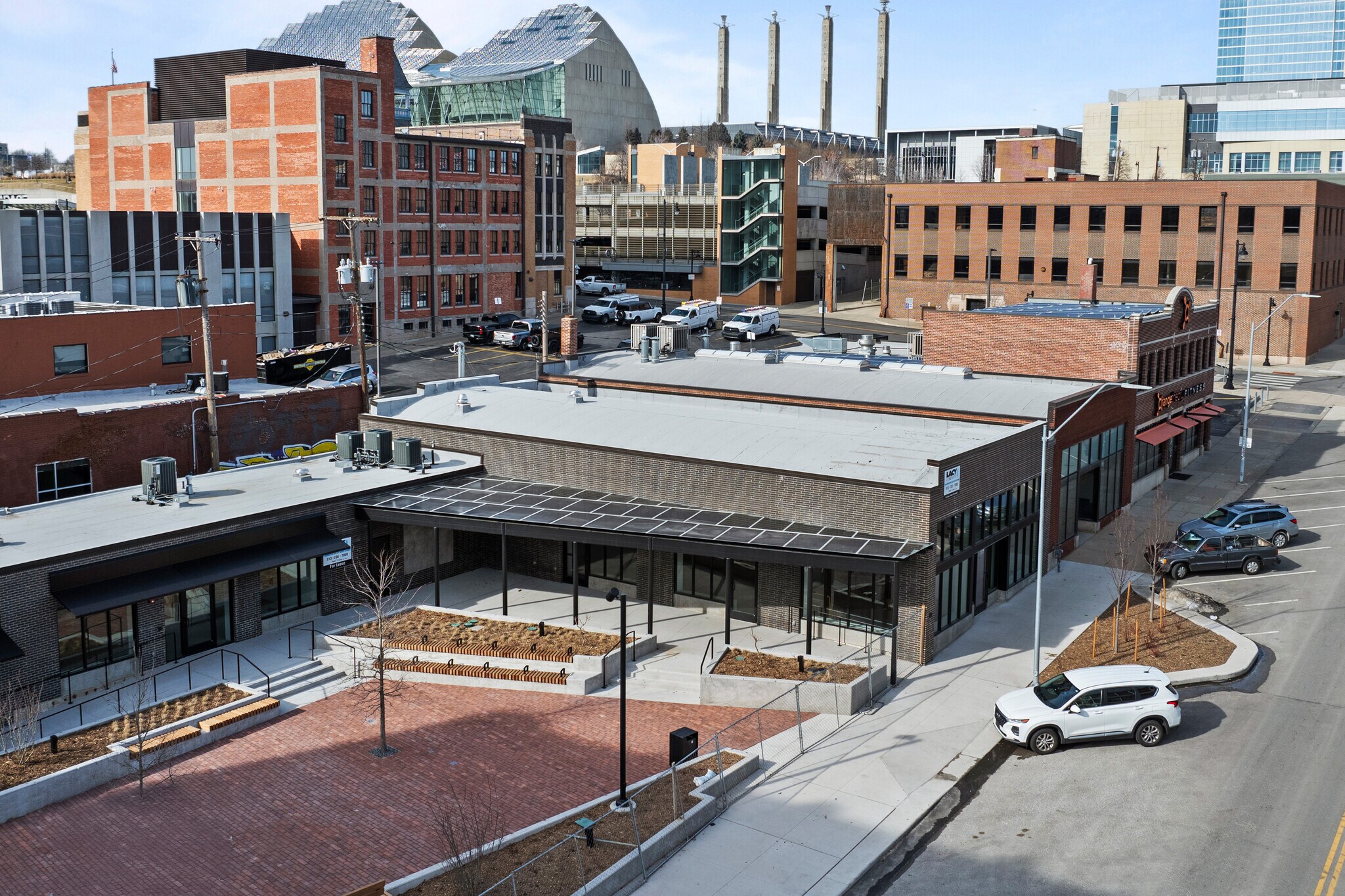 1718 Baltimore Ave, Kansas City, MO à louer Photo principale– Image 1 sur 15