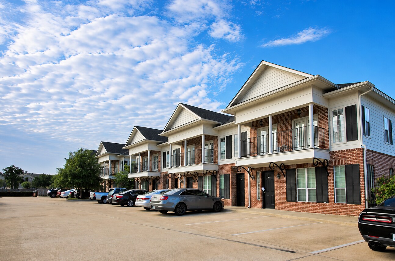 701 Luther St W, College Station, TX à vendre Photo de l’immeuble– Image 1 sur 3