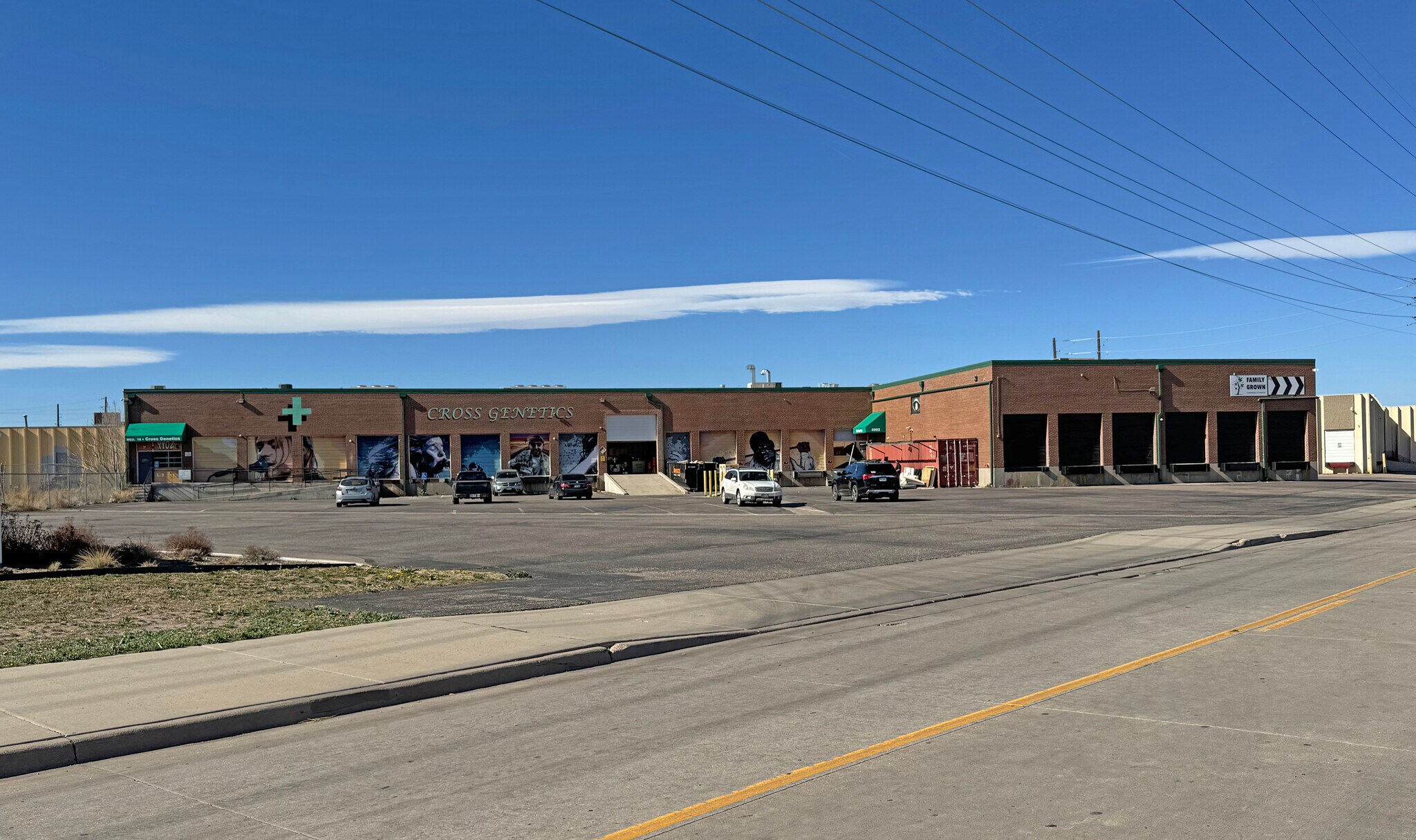 4902 E Smith Rd, Denver, CO à vendre Photo principale– Image 1 sur 7