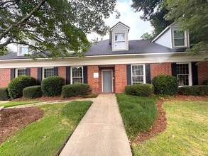 1425 Wynnton Rd, Columbus, GA à louer Photo intérieure– Image 1 sur 13