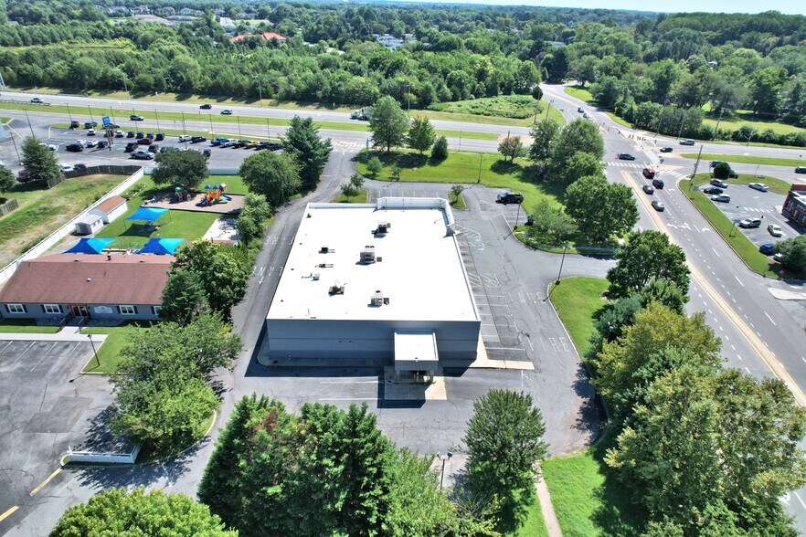 1580 S Dupont Hwy, Dover, DE à louer - Photo de l’immeuble – Image 3 sur 27
