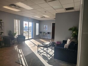 43344 Highway 27, Davenport, FL à louer Photo intérieure– Image 1 sur 5